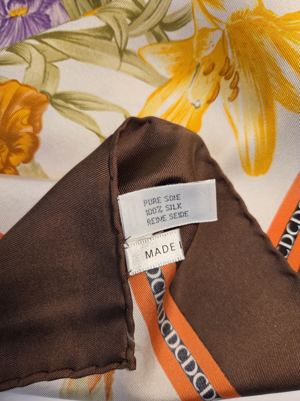 Christian Dior Scarf 100% Silk Beautiful Floral Square Scarf with Brown Border - Picture 5 of 10